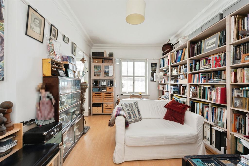 Property photo 2 of 10 Knights6Of28.Jpg