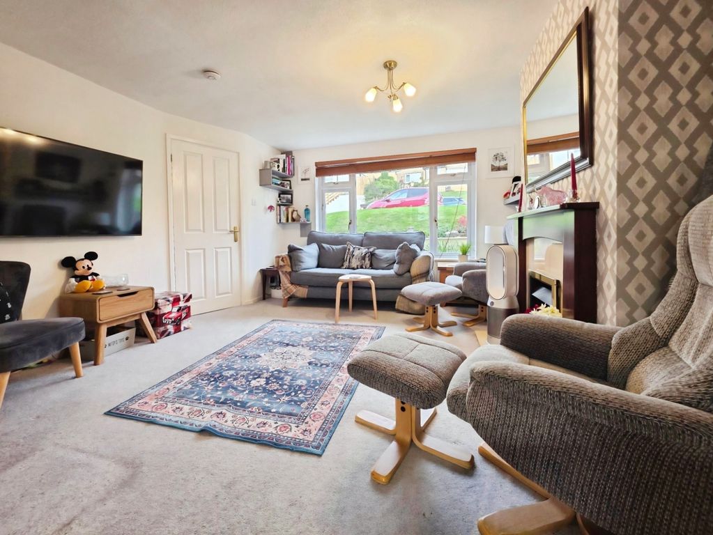 Property photo 3 of 16 Pbox-Img.Jpg