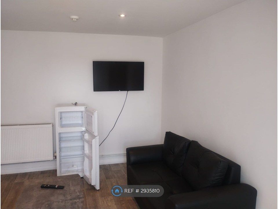 Property photo 3 of 4
