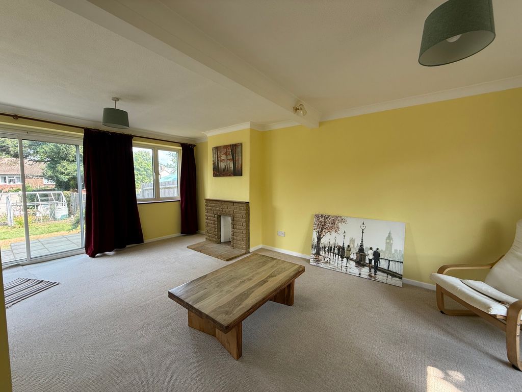 Property photo 3 of 7
