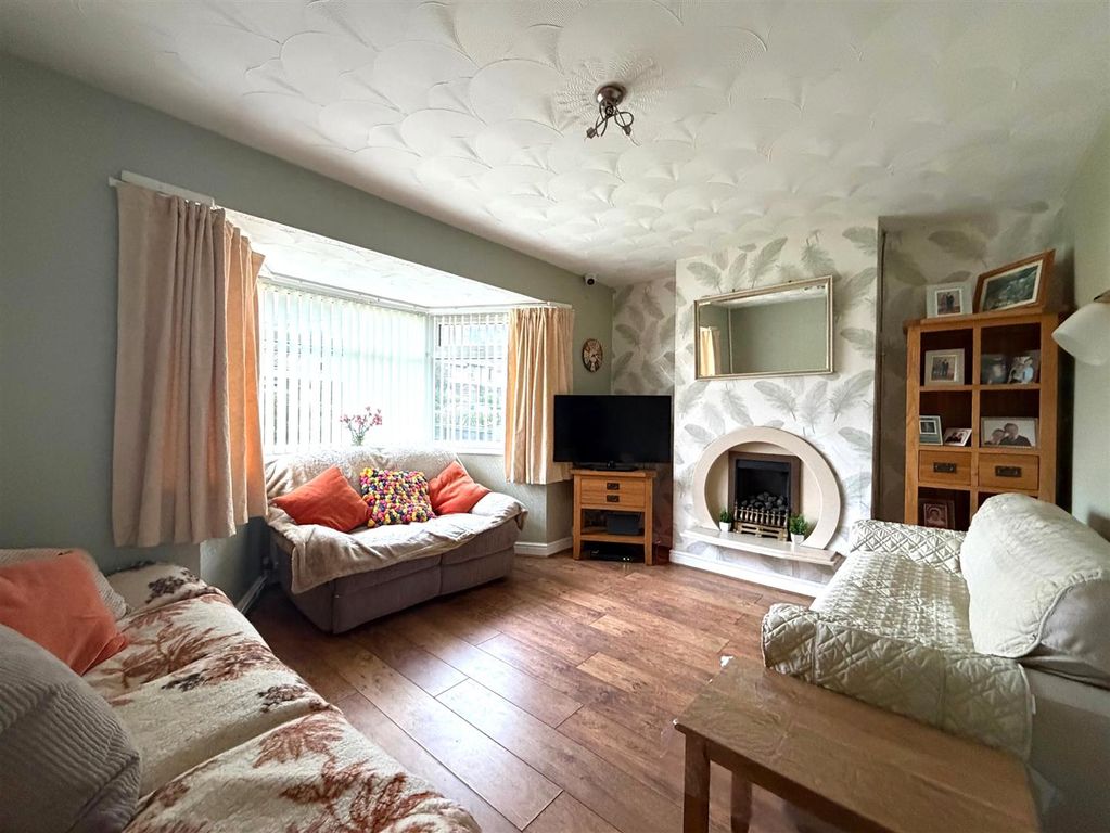 Property photo 2 of 21 B1.Jpeg