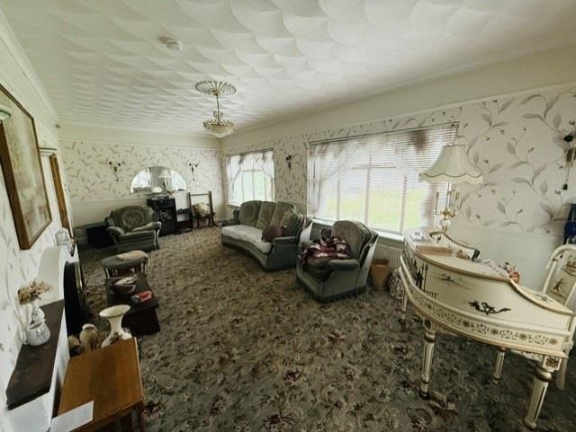 Property photo 2 of 11 Living Room