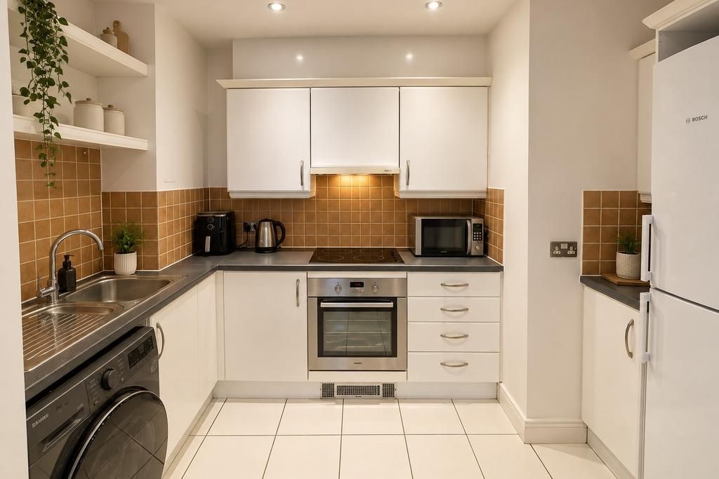 Property photo 2 of 10 Gerry-Raffles-Kitchen.Jpg