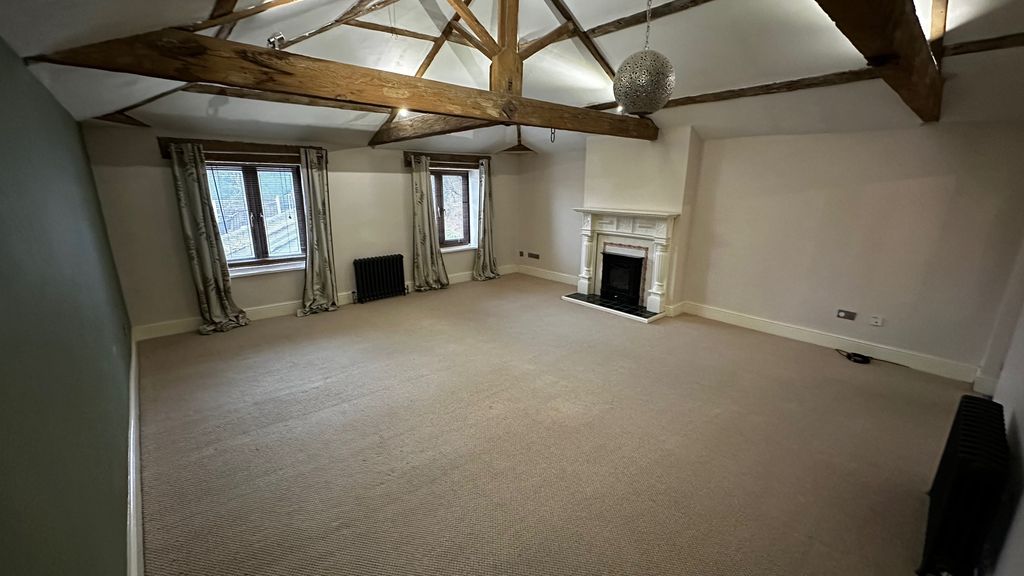 Property photo 2 of 19 Image