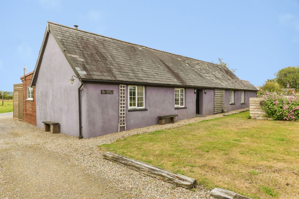 Property photo 1 of 33 Pbox-Img.Jpg