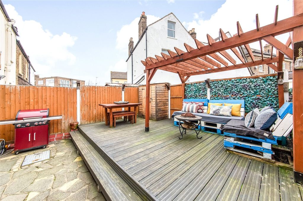 Property photo 3 of 15 Picture No. 13