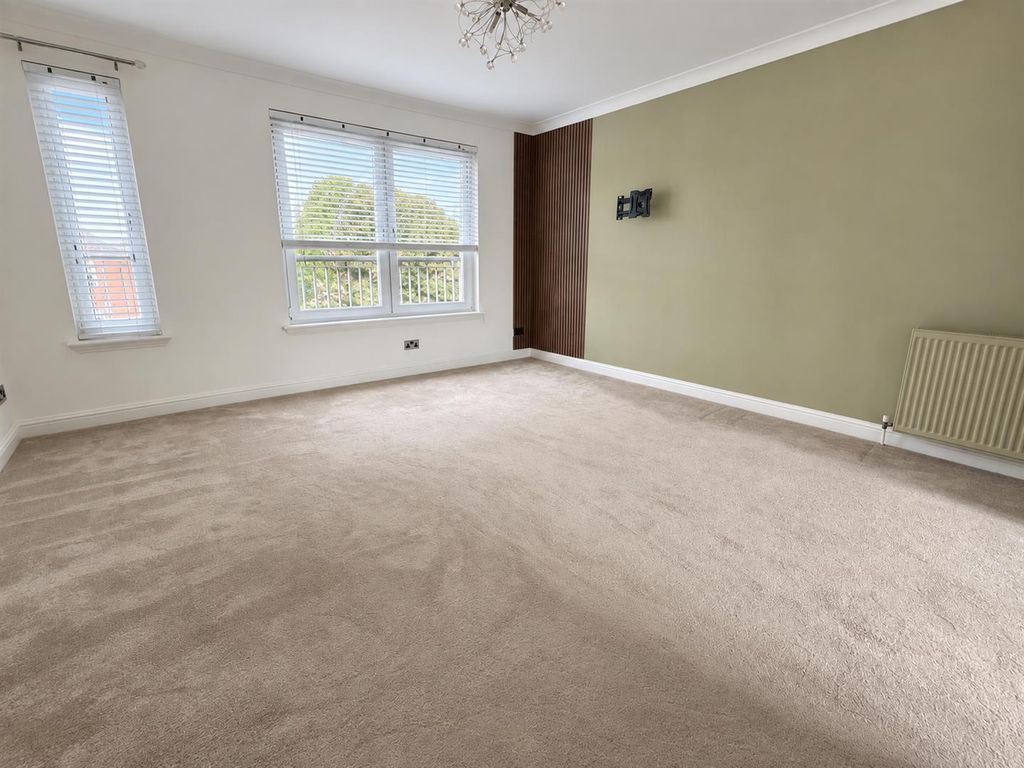 Property photo 2 of 14 030C7420-A9A5-4E88-B4C5-Abed388E89B8.Png