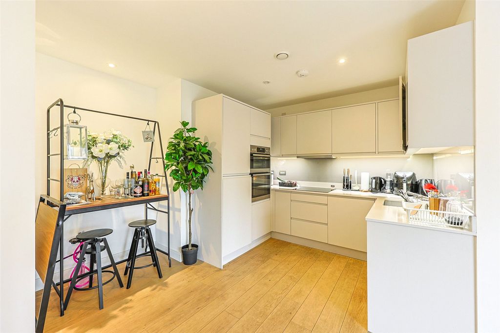 Property photo 2 of 16 Picture No. 08