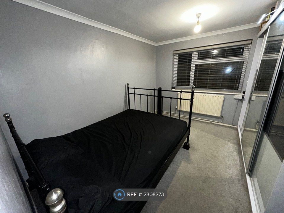 Property photo 3 of 4
