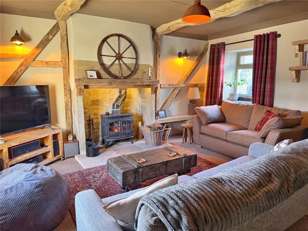 Property photo 2 of 41 Picture No. 10