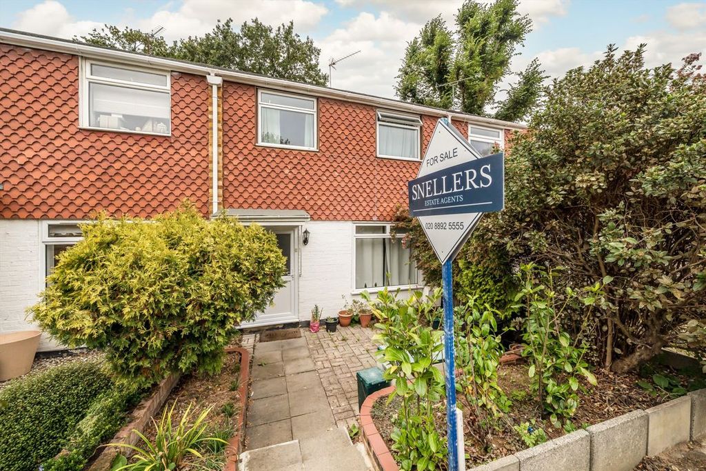 Property photo 1 of 9