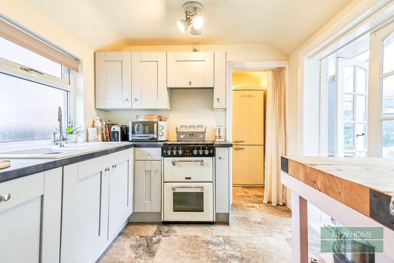 Property photo 2 of 21 Photo 9