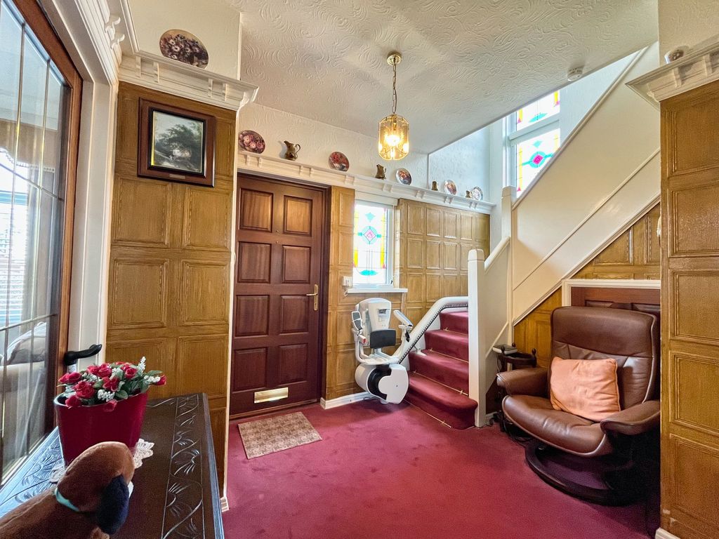 Property photo 3 of 36