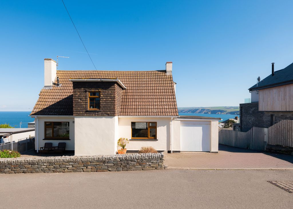 Property photo 2 of 27 Gallery