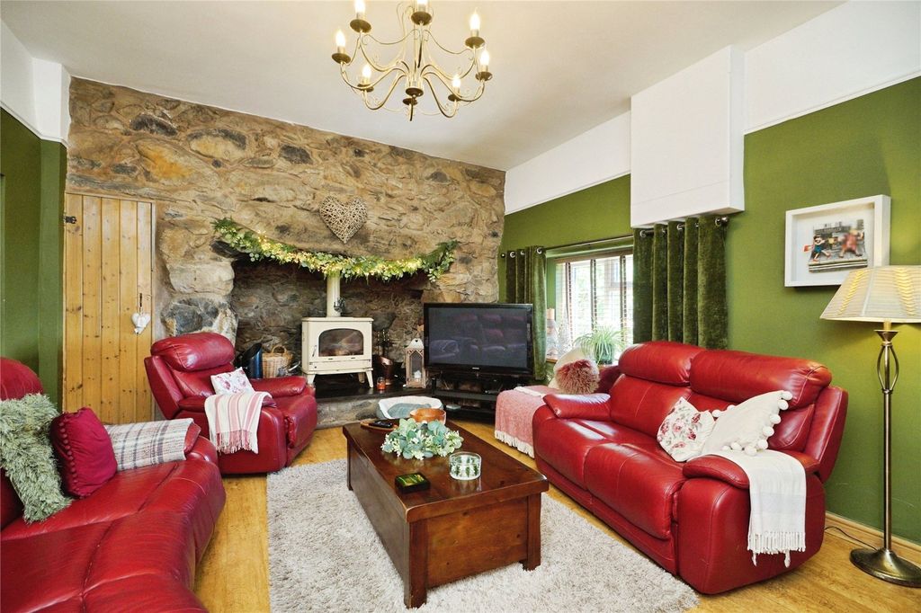 Property photo 3 of 32 Picture No. 40