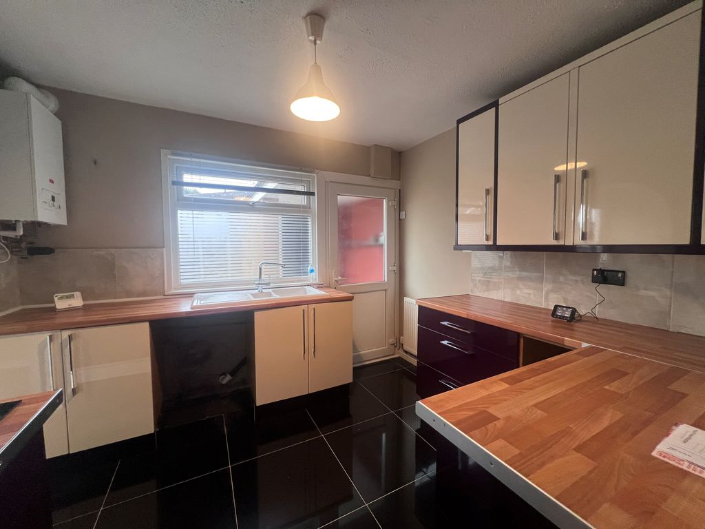 Property photo 3 of 12 Bedroom