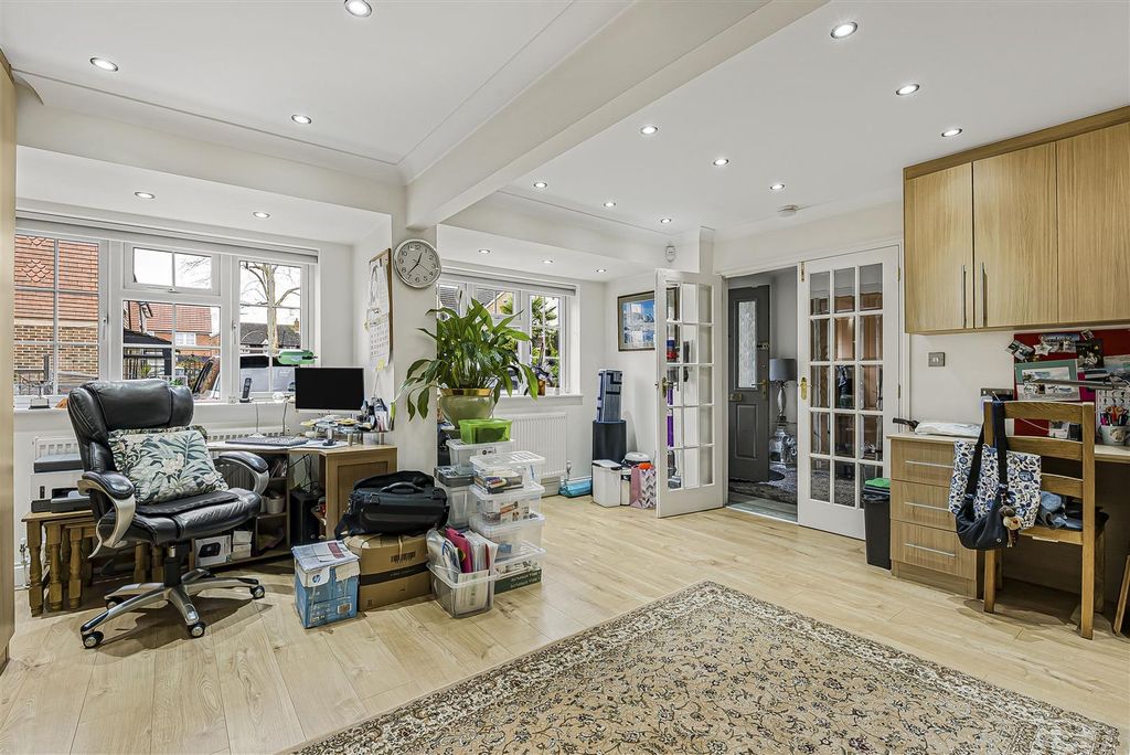 Property photo 3 of 39 31_74380.Jpg