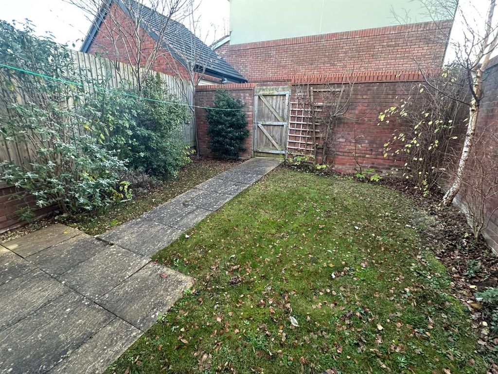 Property photo 2 of 15