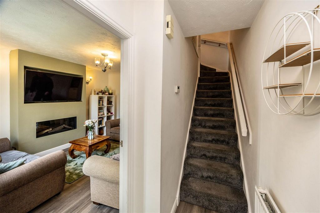 Property photo 2 of 20 12Tchipp-170226-11.Jpg