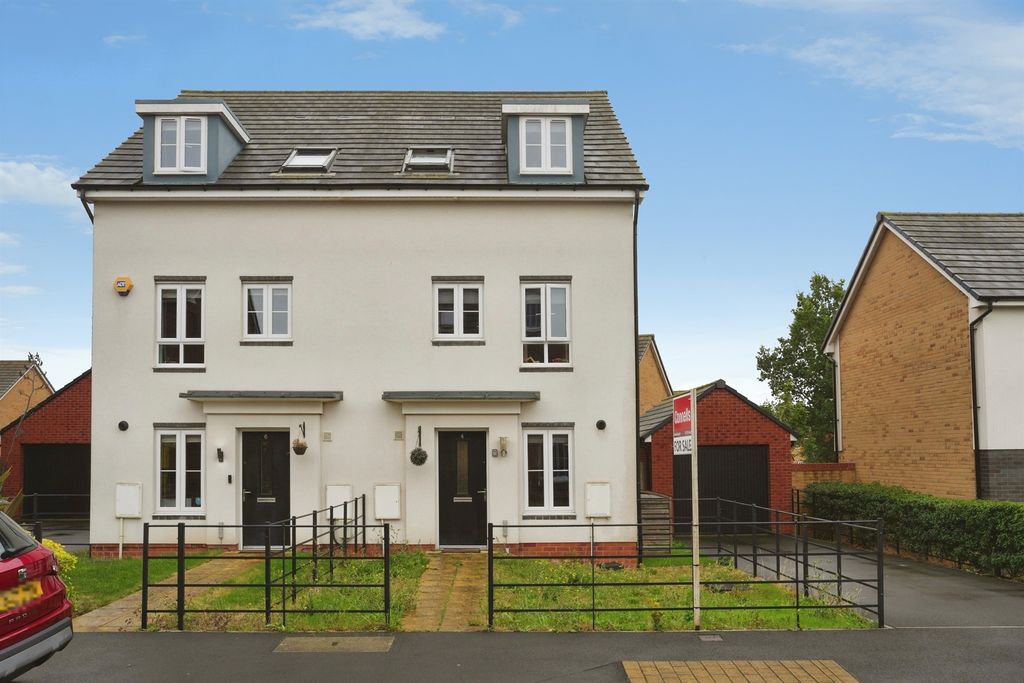 Property photo 1 of 25