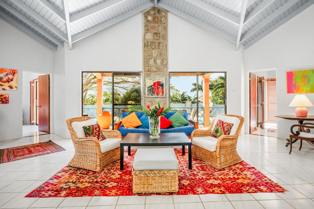 Property photo 3 of 31