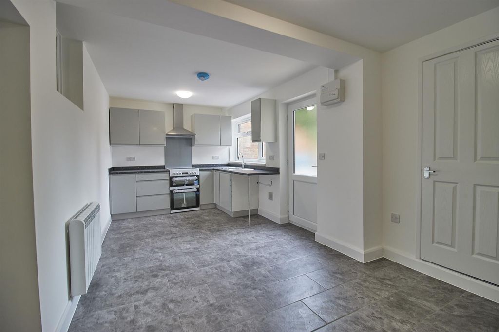 Property photo 1 of 5 Barwell Rear 1.Jpg