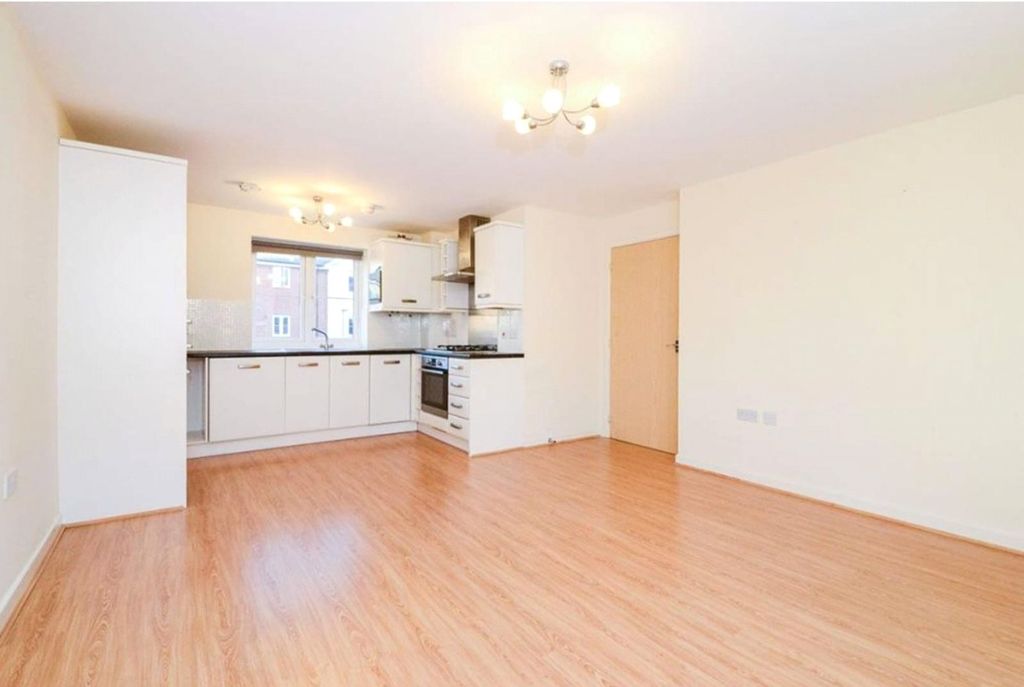 Property photo 3 of 6 Picture No. 02