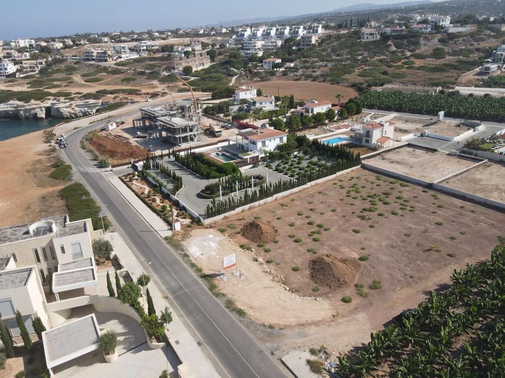 Property photo 3 of 14