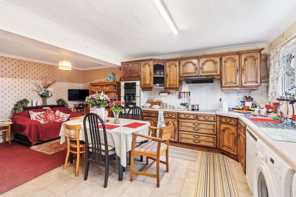 Property photo 2 of 15 Not Specified