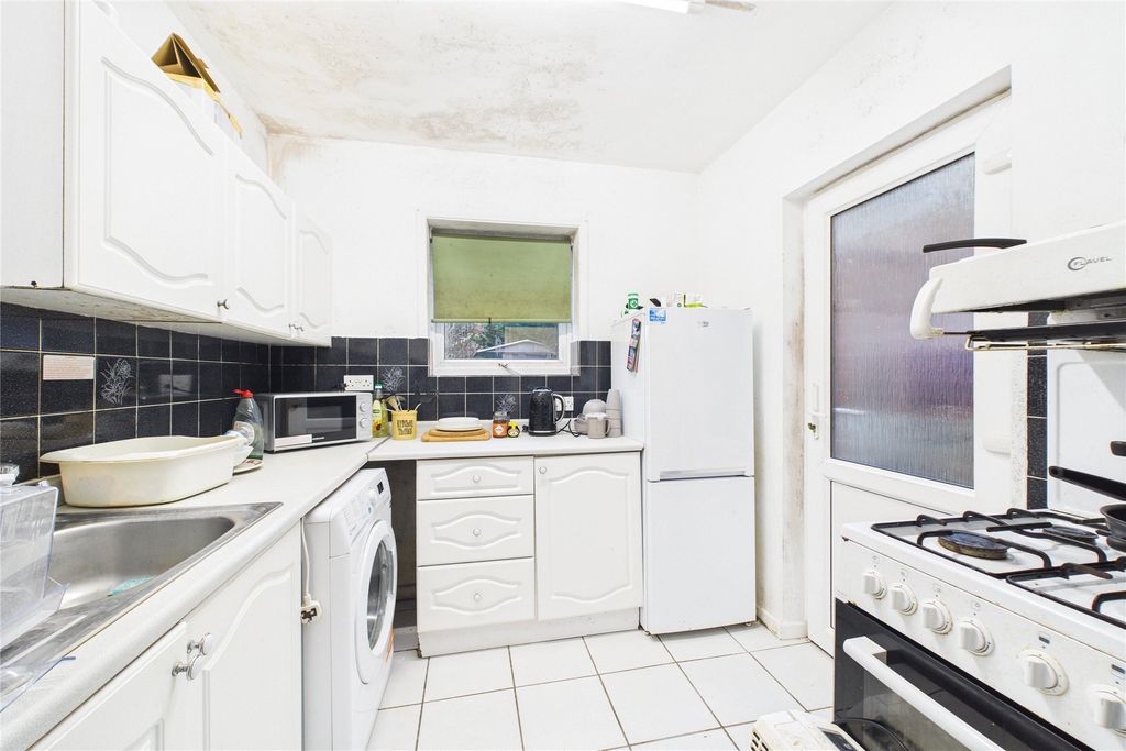 Property photo 2 of 11 Picture No. 04