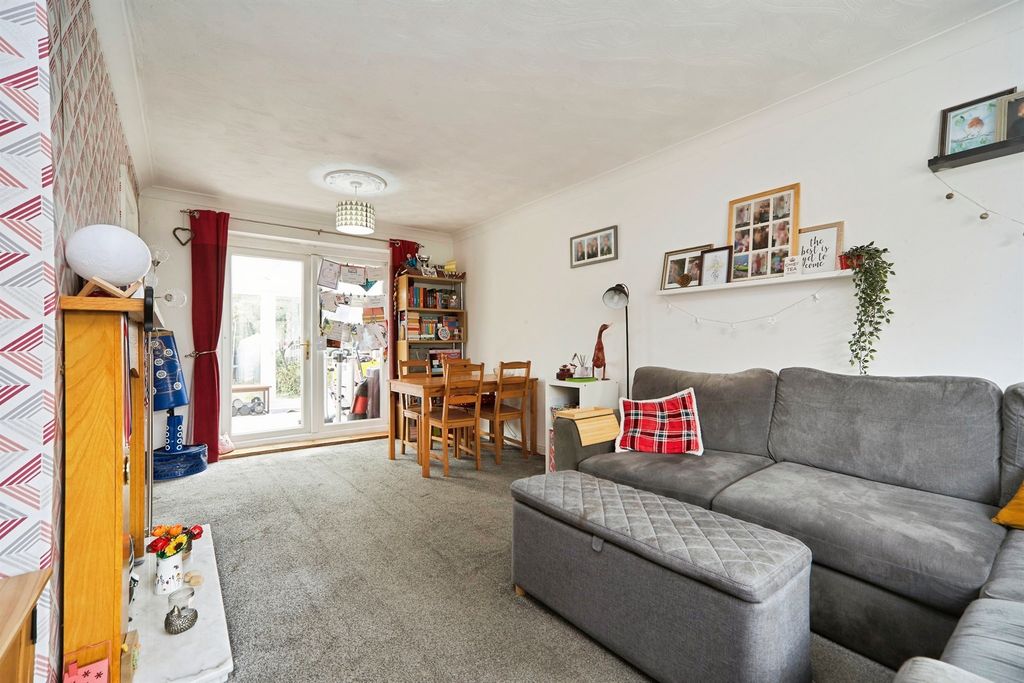 Property photo 3 of 18