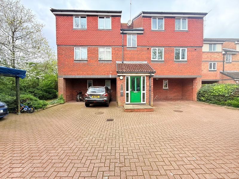 Property photo 1 of 10 Photo 8