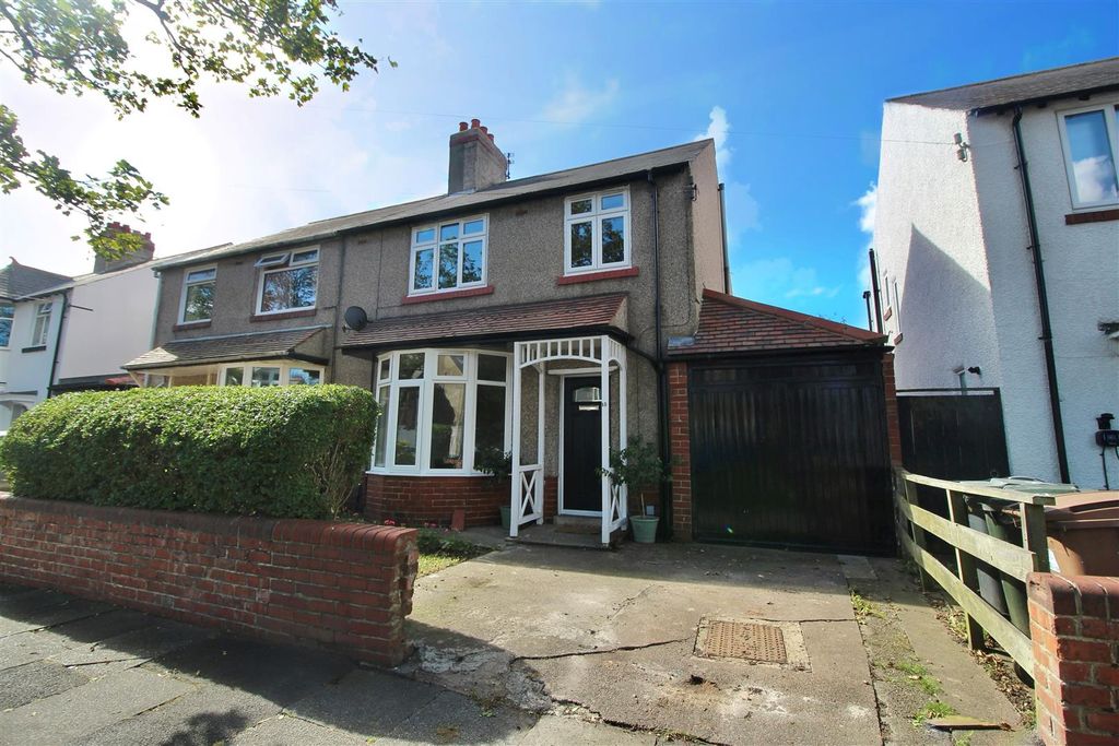 Property photo 1 of 13 External