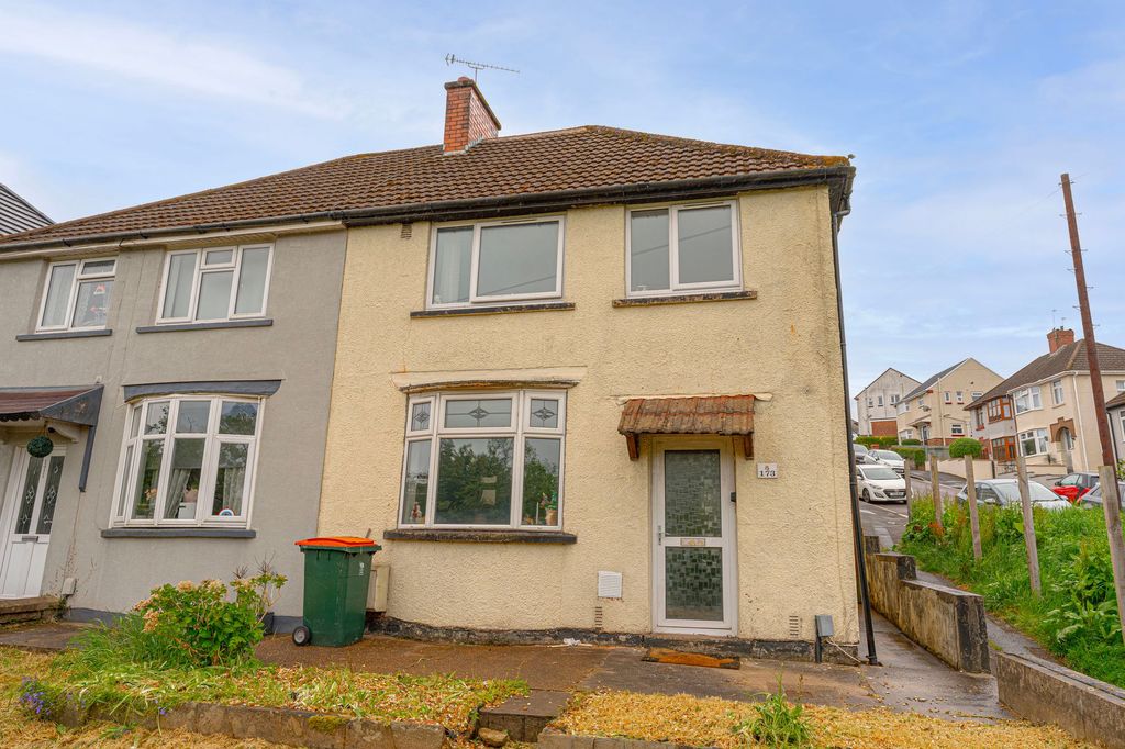 Property photo 1 of 30