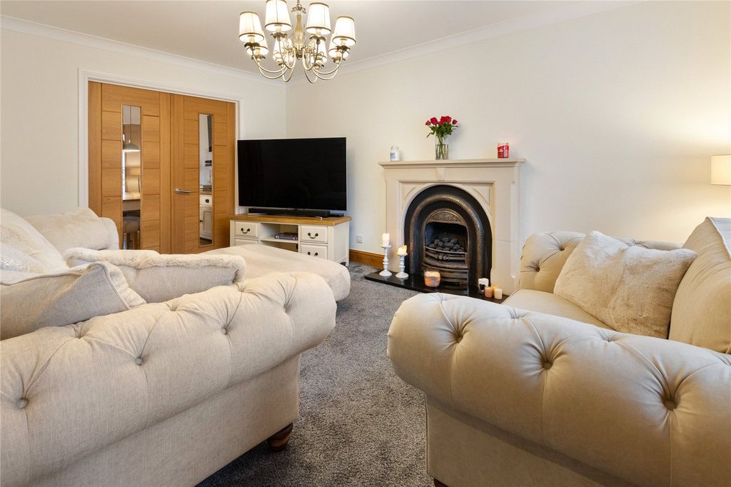 Property photo 3 of 29 Picture No. 14