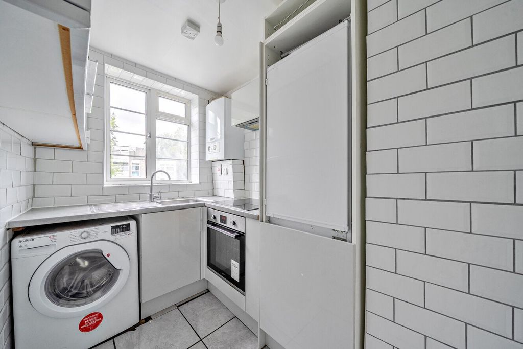 Property photo 2 of 16 Picture No. 36