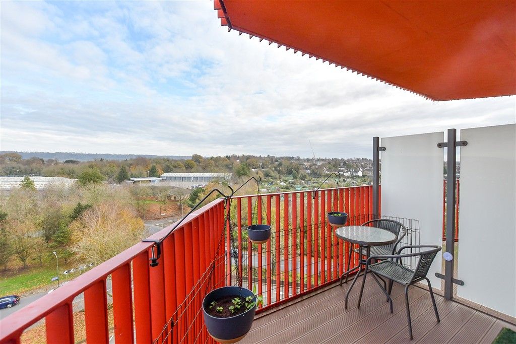 Property photo 2 of 9 Balcony / Terrace