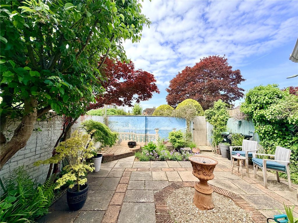 Property photo 2 of 12 Picture No. 13