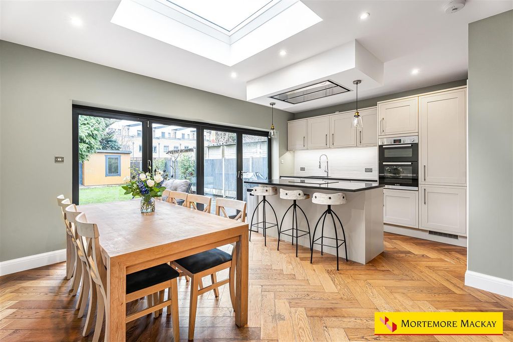 Property photo 2 of 29 29_70130_Watermarked.Jpg