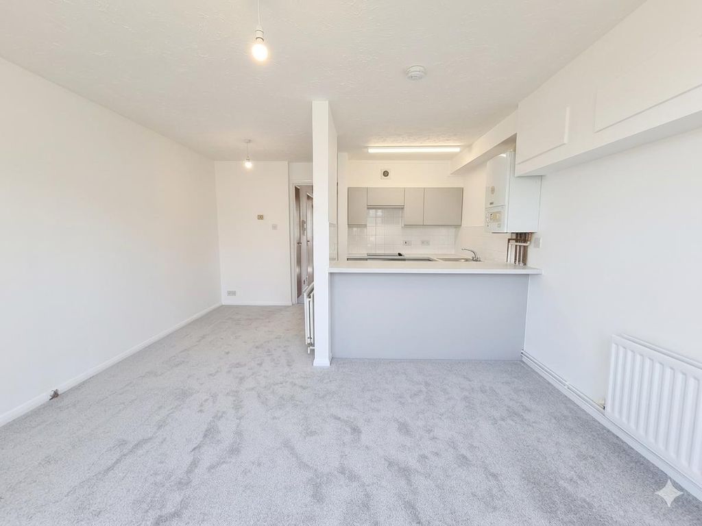 Property photo 2 of 8 Living Room