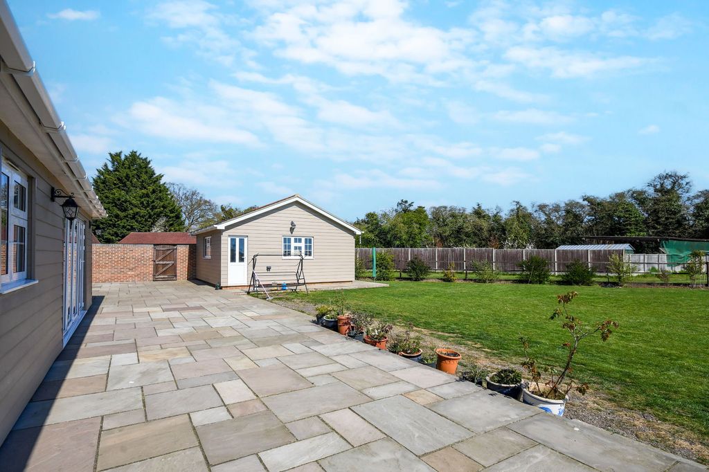 Property photo 2 of 22