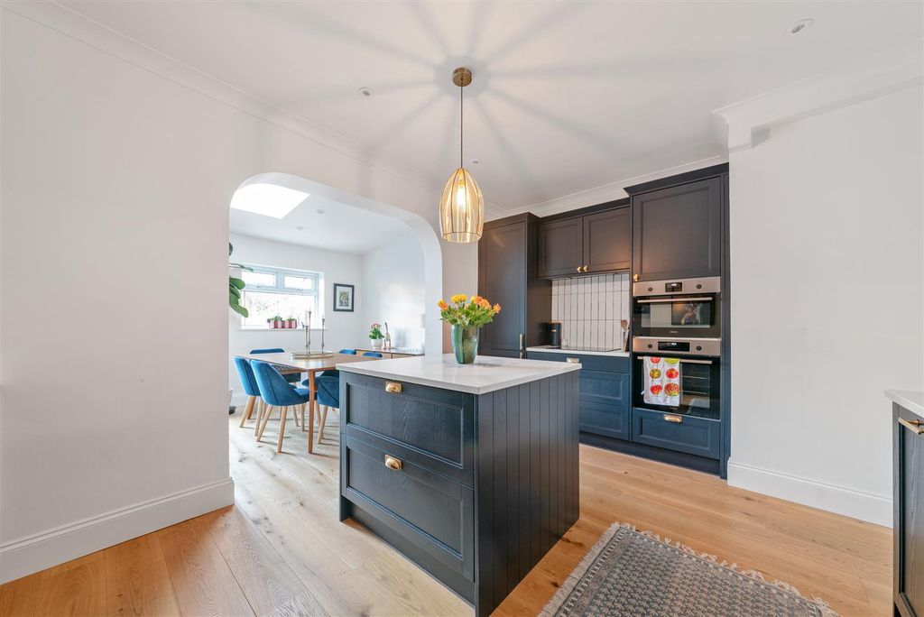 Property photo 3 of 15 Kitchen/Diner