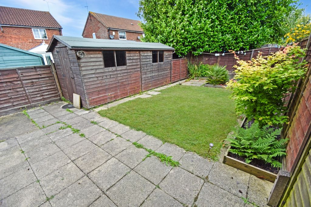 Property photo 2 of 9 4382022
