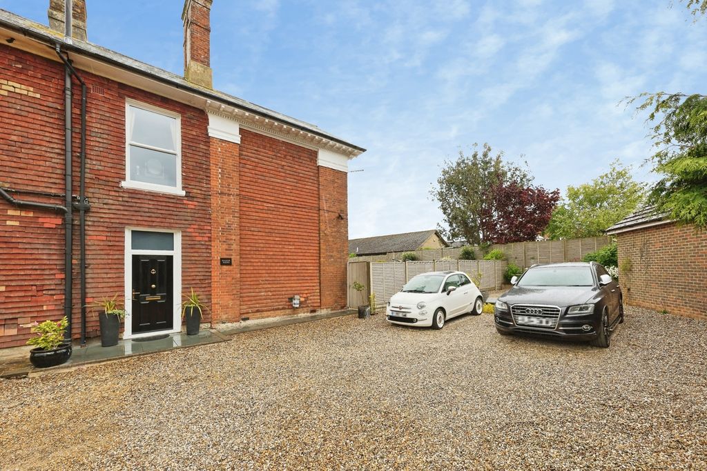 Property photo 2 of 20 Pbox-Img.Jpg