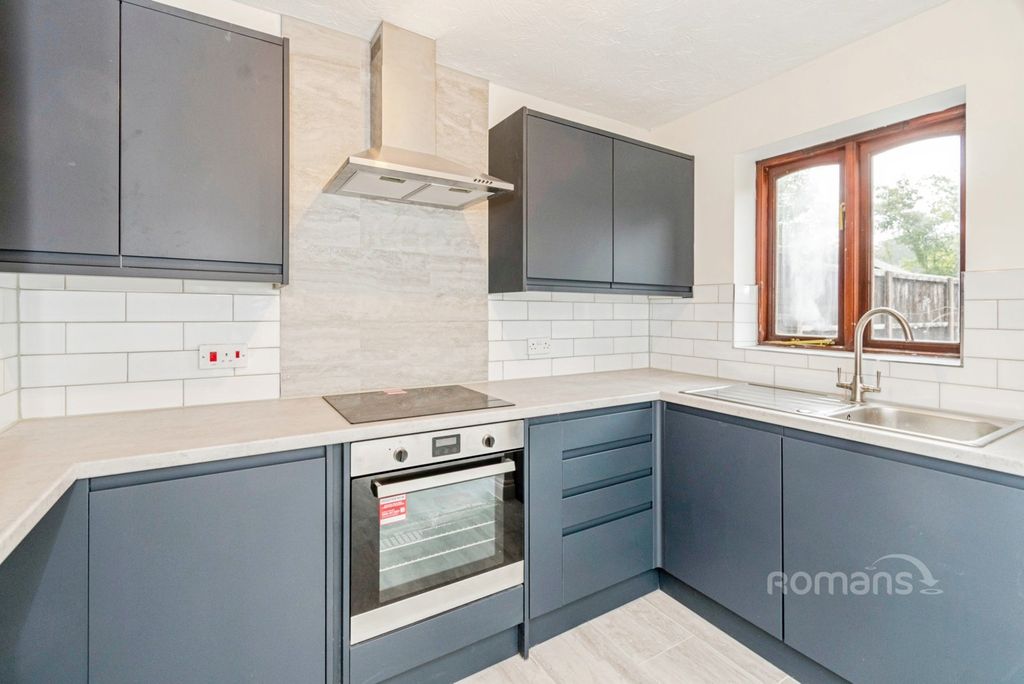 Property photo 2 of 12 Pbox-Img.Jpg