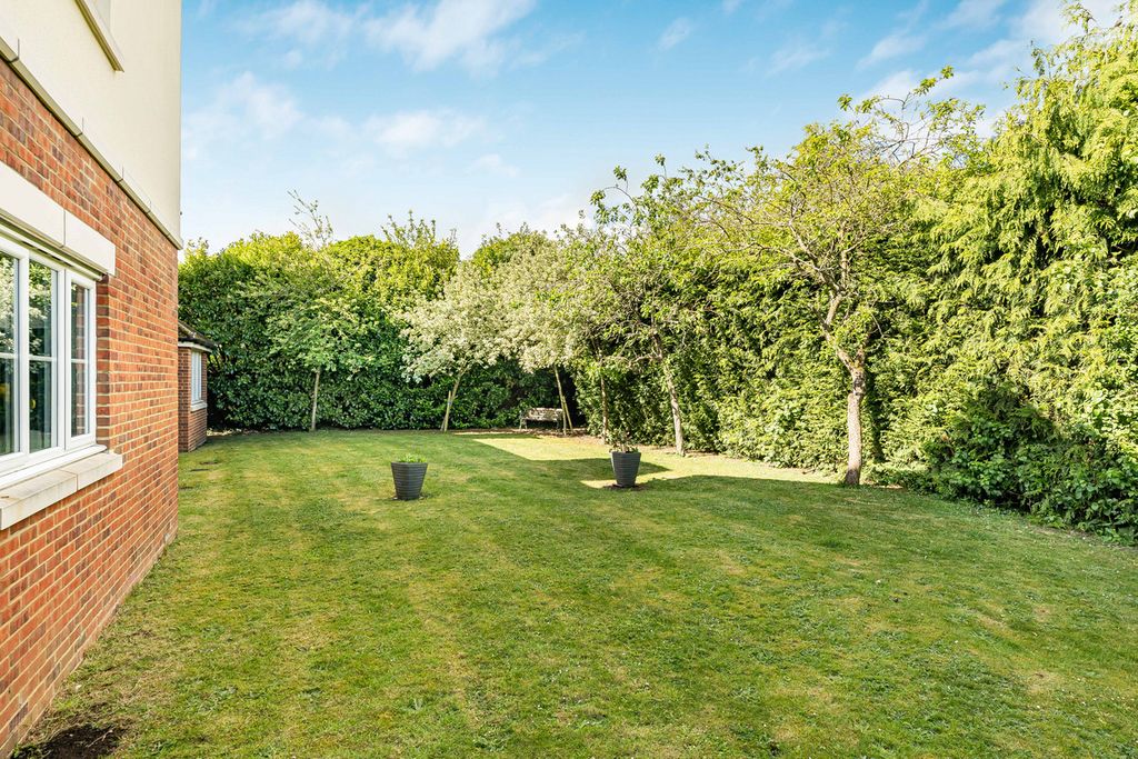 Additional image 7 of 2 bed flat for saleBuckingham Road, Bicester OX26