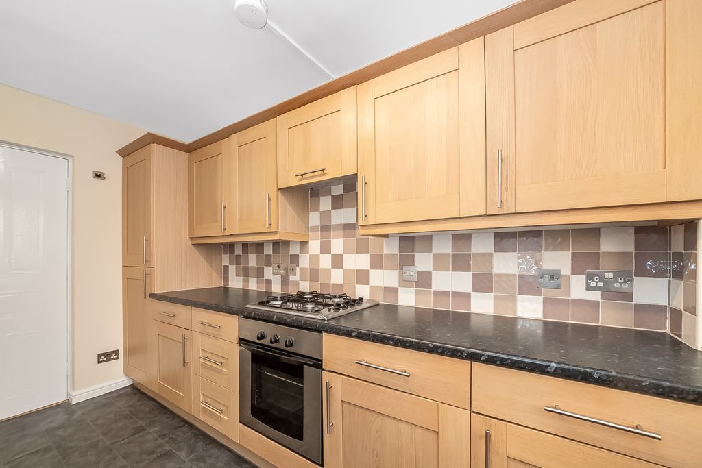 Property photo 3 of 13 Img_2530