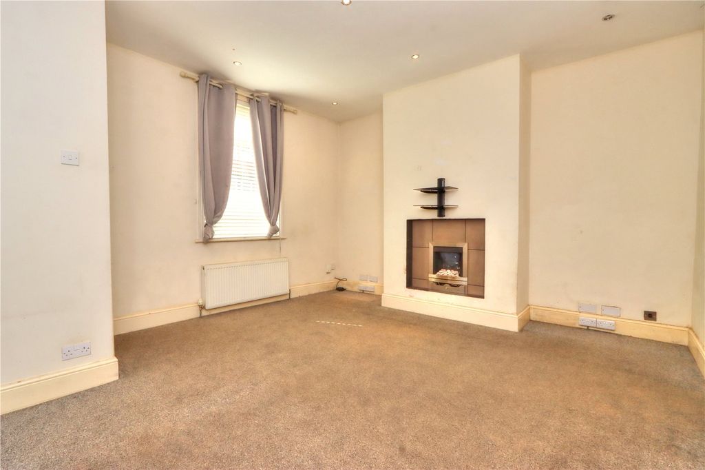 Property photo 2 of 8 Picture No. 02