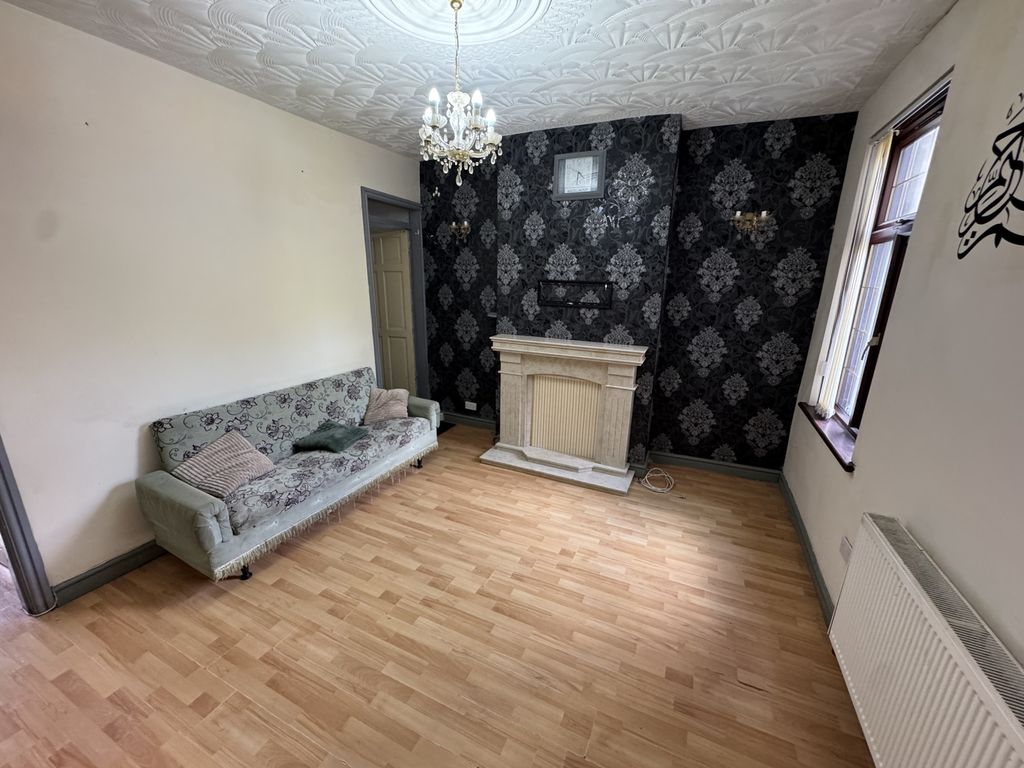 Property photo 3 of 9