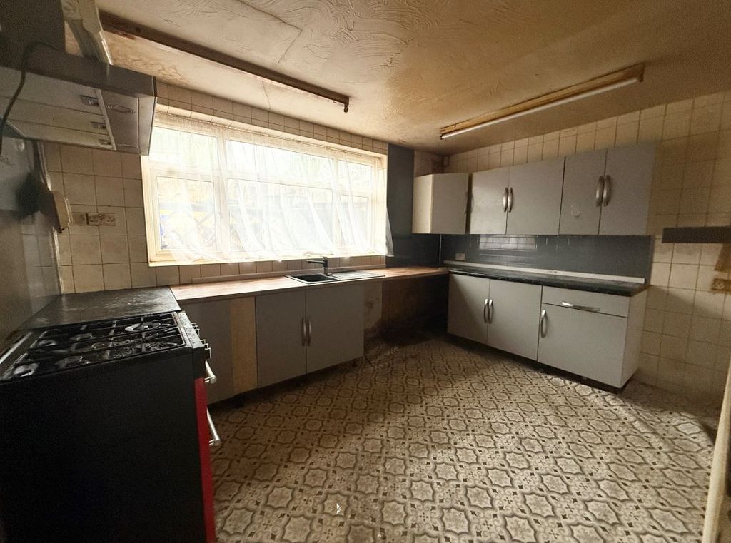 Property photo 2 of 10 Image 2